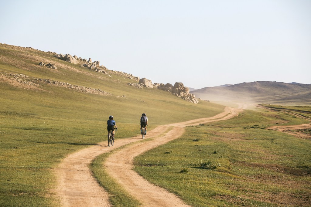 D343C690-5D73-4041-A483-9099AF4940E6